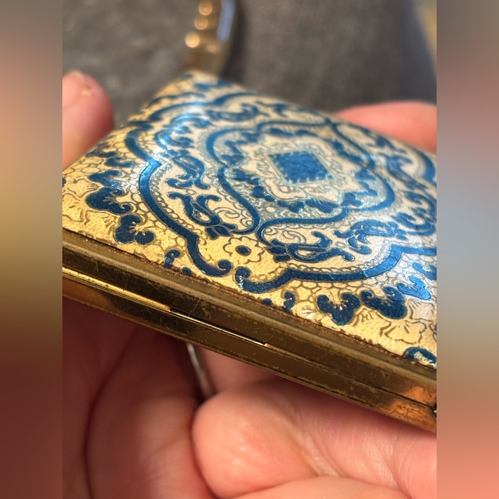 Vintage Rare KIGU Of London Compact • Mid Century Gold Blue Powder Case - Picture 7 of 15